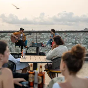 The Central House Galata Hostal
